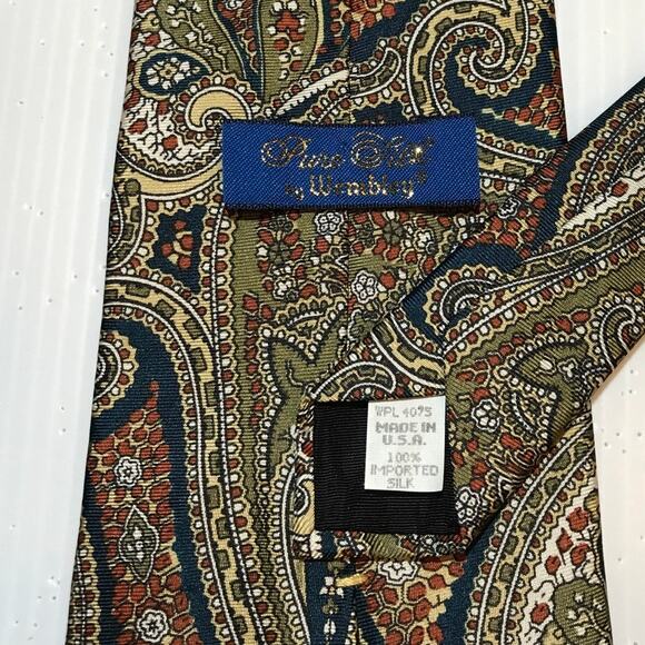 Wembley Gold Paisley Classic Wide Men Necktie - Picture 4 of 4
